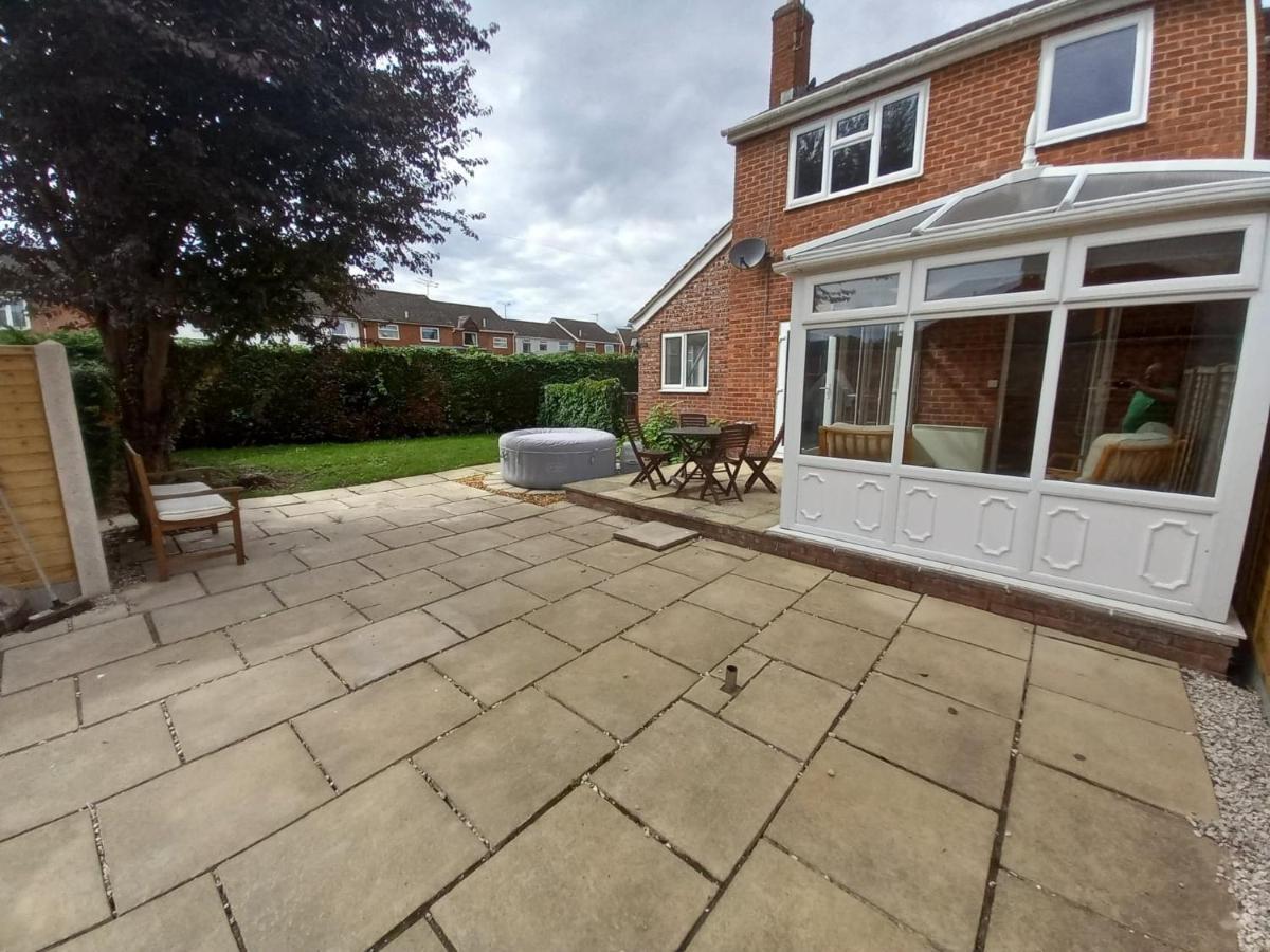 Leominster 3 Bedroom House Parking Garden Private Extérieur photo
