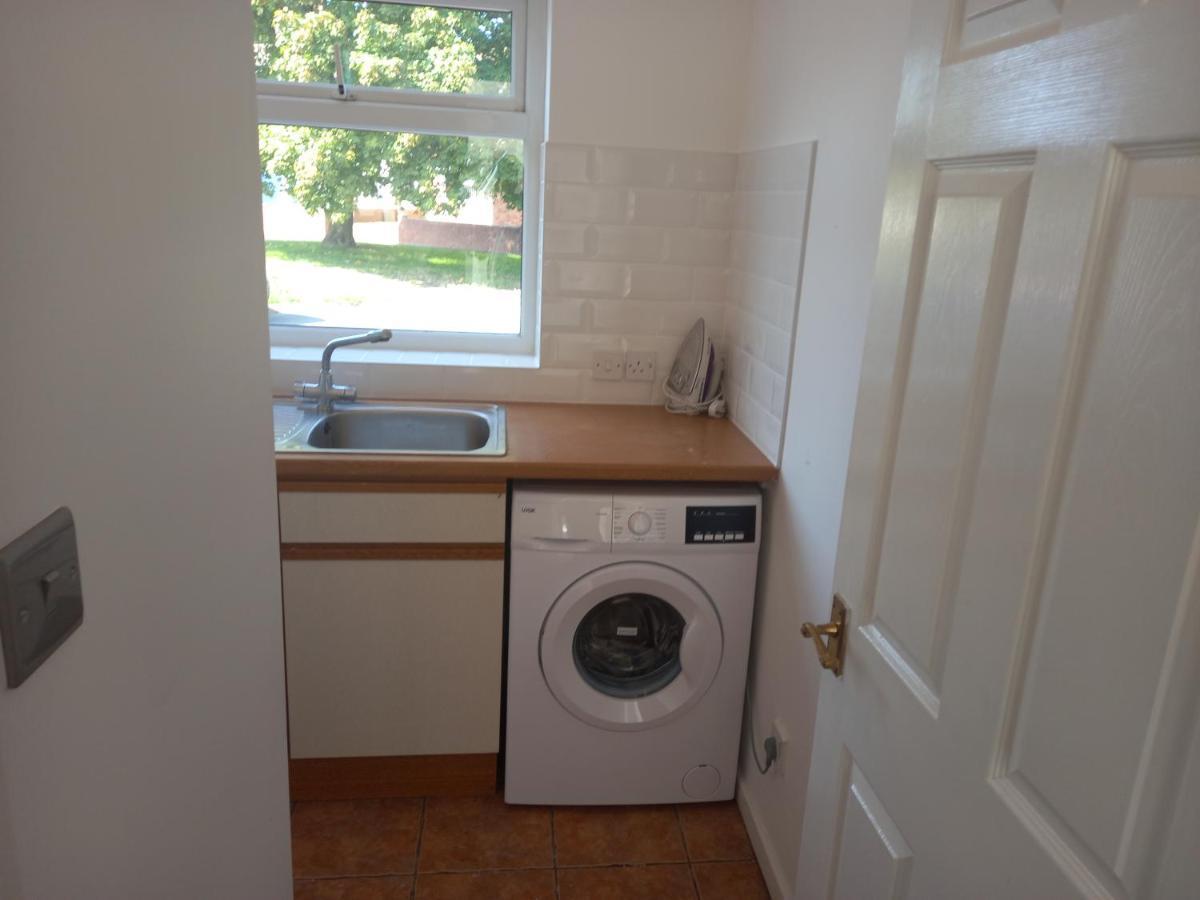 Leominster 3 Bedroom House Parking Garden Private Extérieur photo