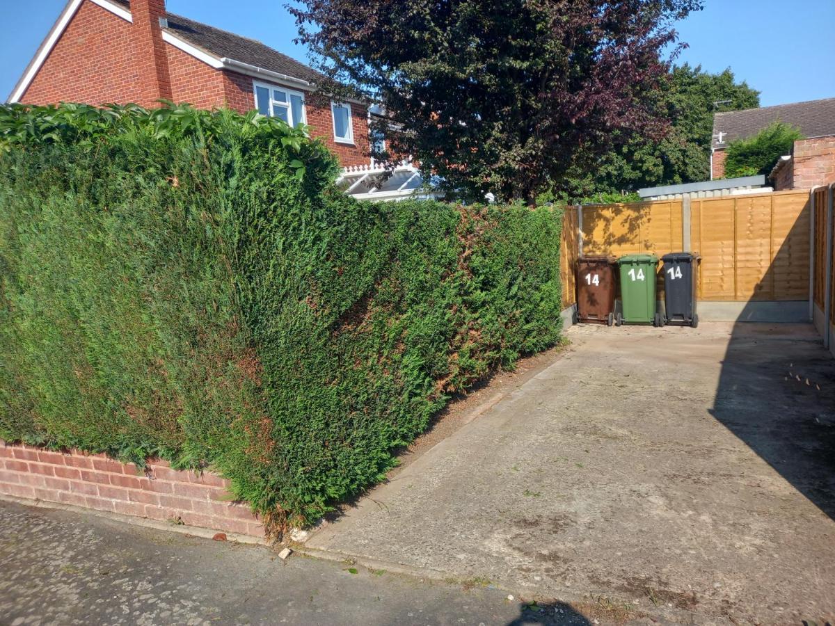 Leominster 3 Bedroom House Parking Garden Private Extérieur photo